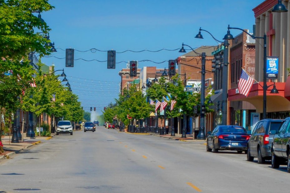 photo: downtown street in Belleville, Illinois